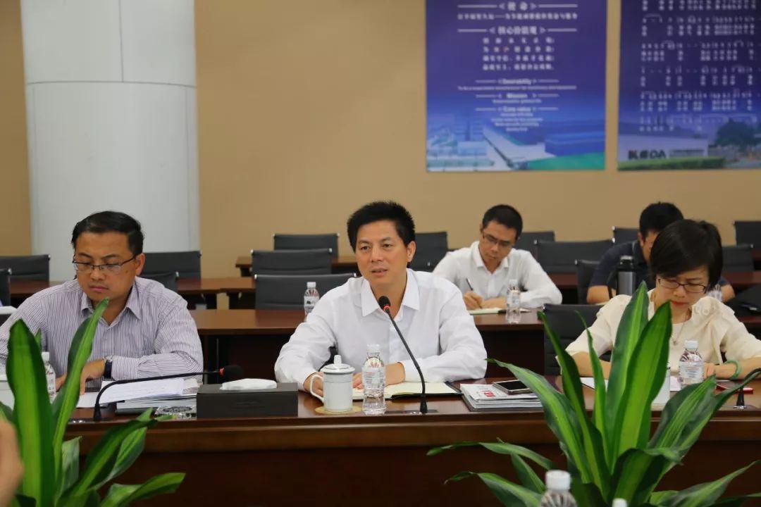 纪法清鲁亿通，爱与陪伴的温馨故事，日常欢乐最新消息