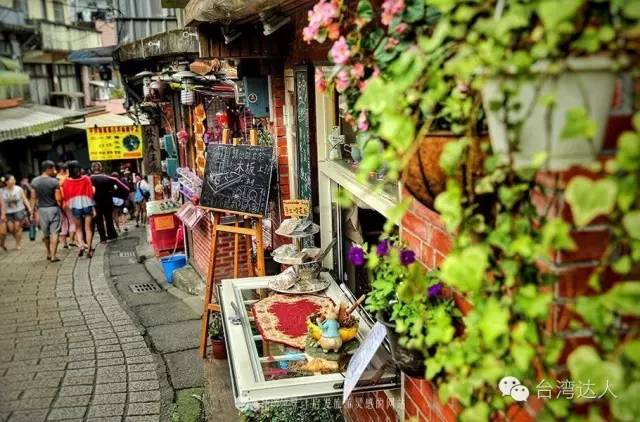 速递易最新探索，小巷中的宝藏小店奇遇